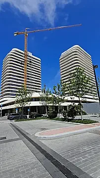 Satılır 3 otaqlı mənzil 180 m² — Bakı 3 otaq 180.00 m²