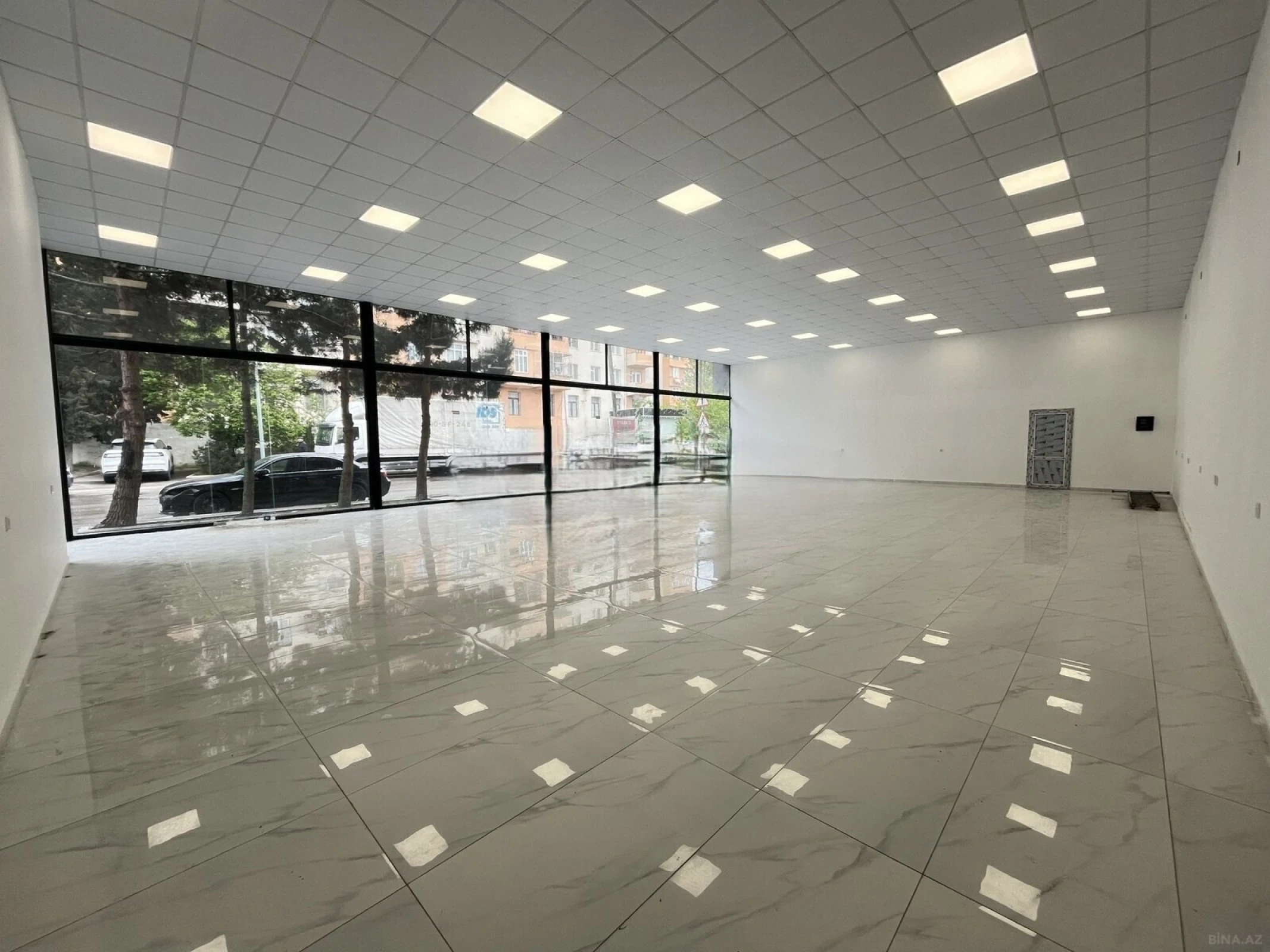 Kirayə verilir obyekt 270 m²