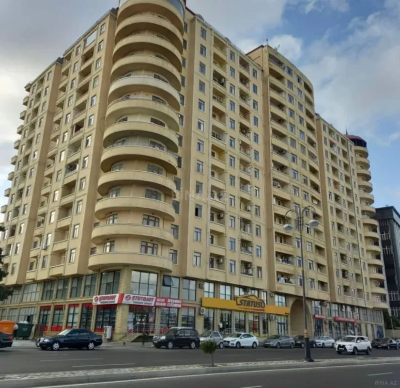 Kirayə verilir 3 otaqlı mənzil 150 m²