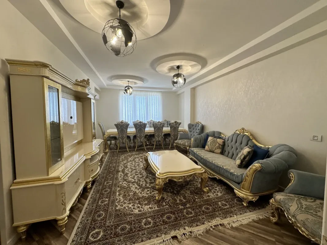 Satılır 3 otaqlı mənzil 130 m²