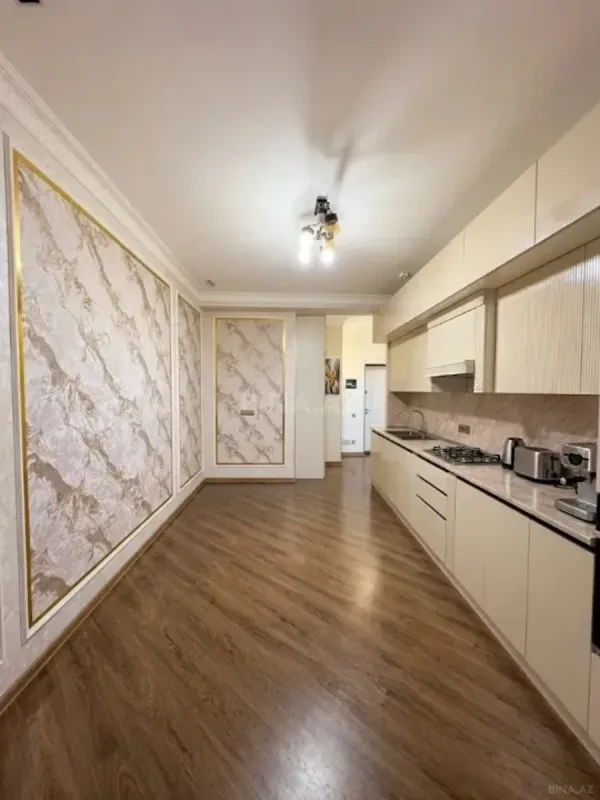 Kirayə verilir 2 otaqlı mənzil 60 m²