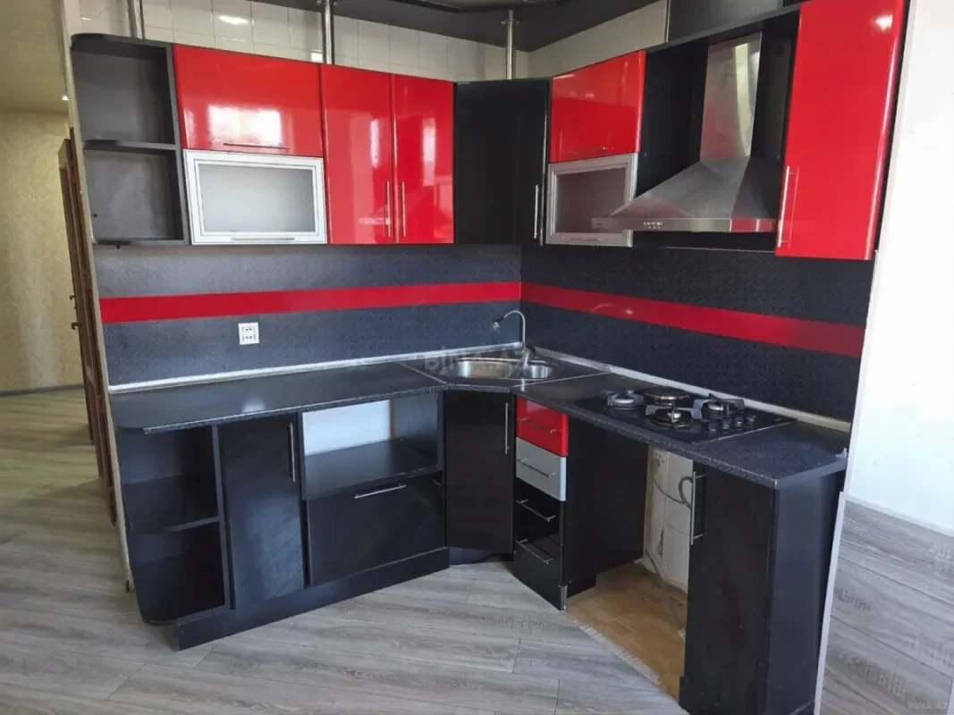 Kirayə verilir 2 otaqlı mənzil 55 m²