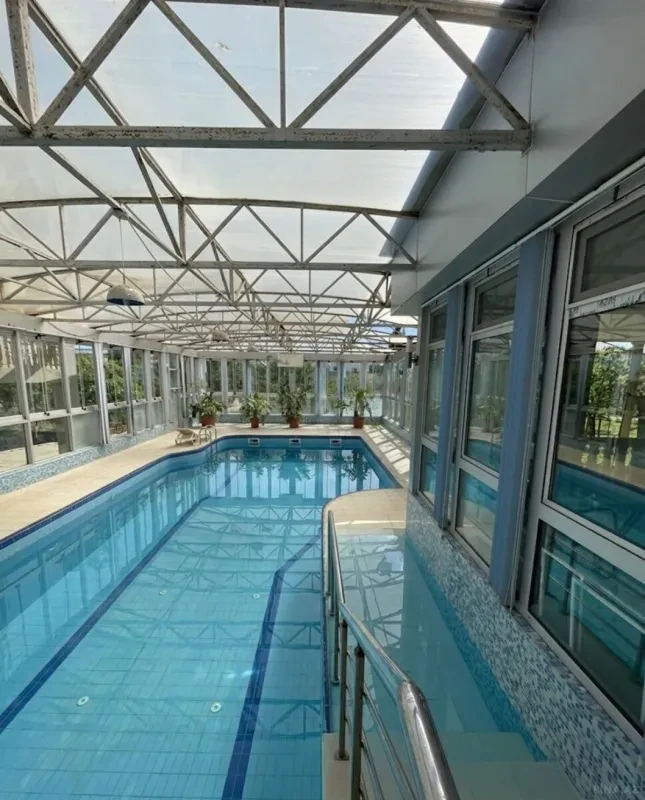 Satılır 6 otaqlı həyət evi 300 m²