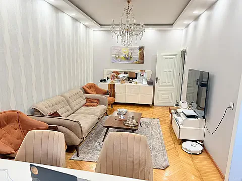 Satılır 3 otaqlı mənzil 72 m² — Bakı, 7-ci mikrorayon 3 otaq 72.00 m²