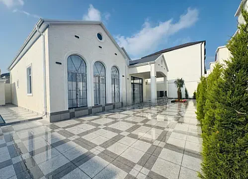 Satılır 4 otaqlı həyət evi 250 m² — Bakı, Novxanı 4 otaq 250.00 m²
