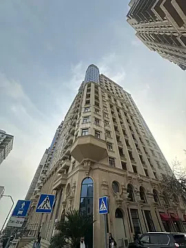 Satılır 4 otaqlı mənzil 245.5 m² — Bakı 4 otaq 245.50 m²