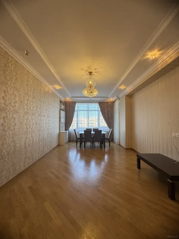 Satılır 2 otaqlı mənzil 95 m²