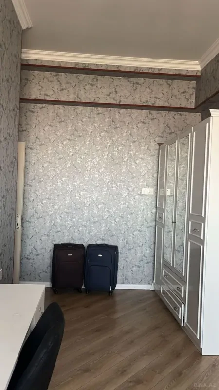 Kirayə verilir 2 otaqlı mənzil 170 m²