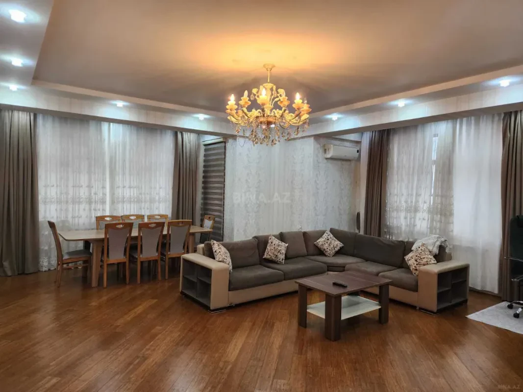 Kirayə verilir 3 otaqlı mənzil 130 m²