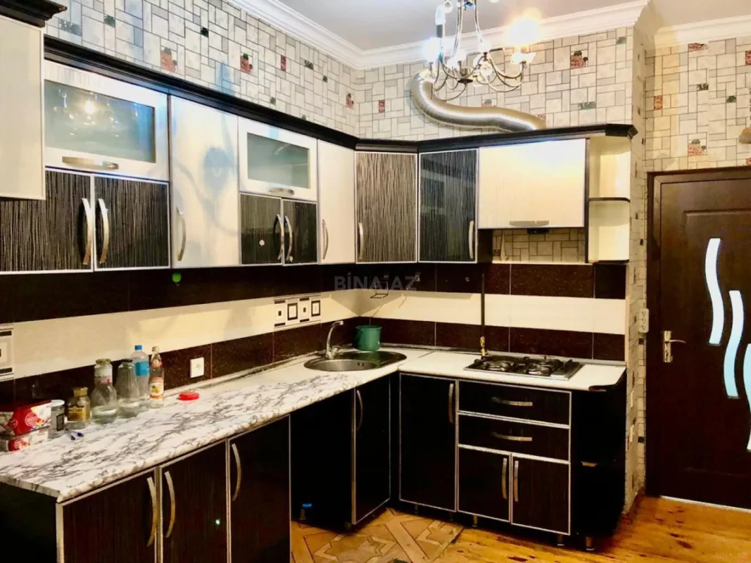 Satılır 2 otaqlı mənzil 72 m²