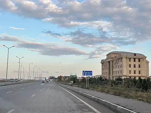 Kirayə verilir obyekt 600 m² — Bakı 600.00 m²