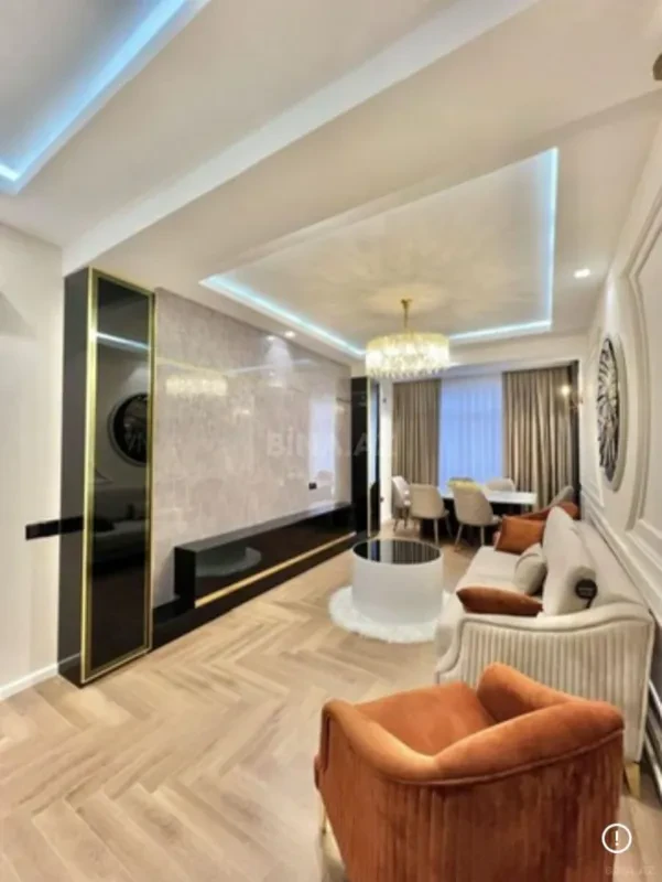 Kirayə verilir 2 otaqlı mənzil 75 m²