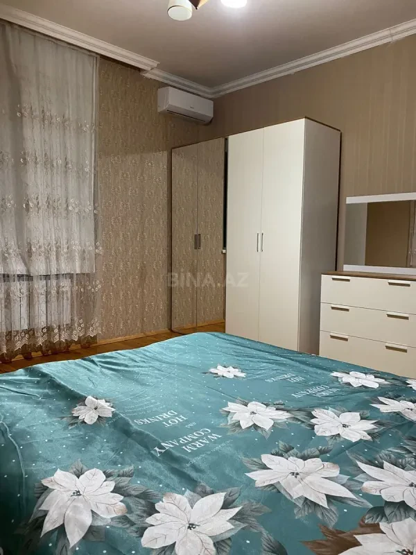 Kirayə verilir 5 otaqlı həyət evi 240 m²