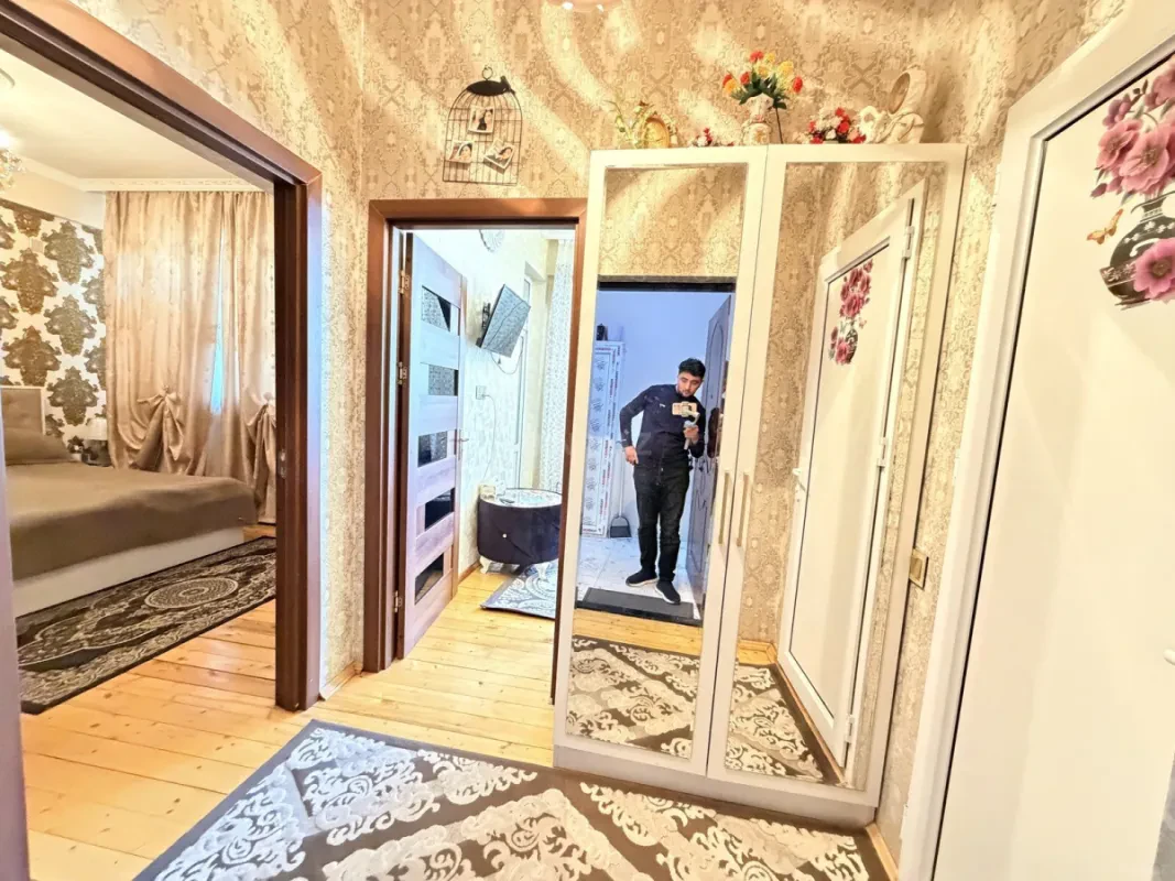 Satılır 2 otaqlı mənzil 43 m²