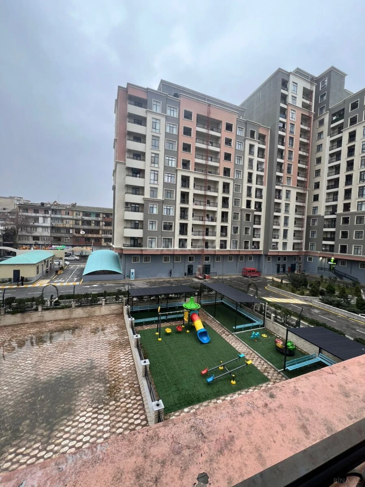 Satılır 2 otaqlı mənzil 90 m²