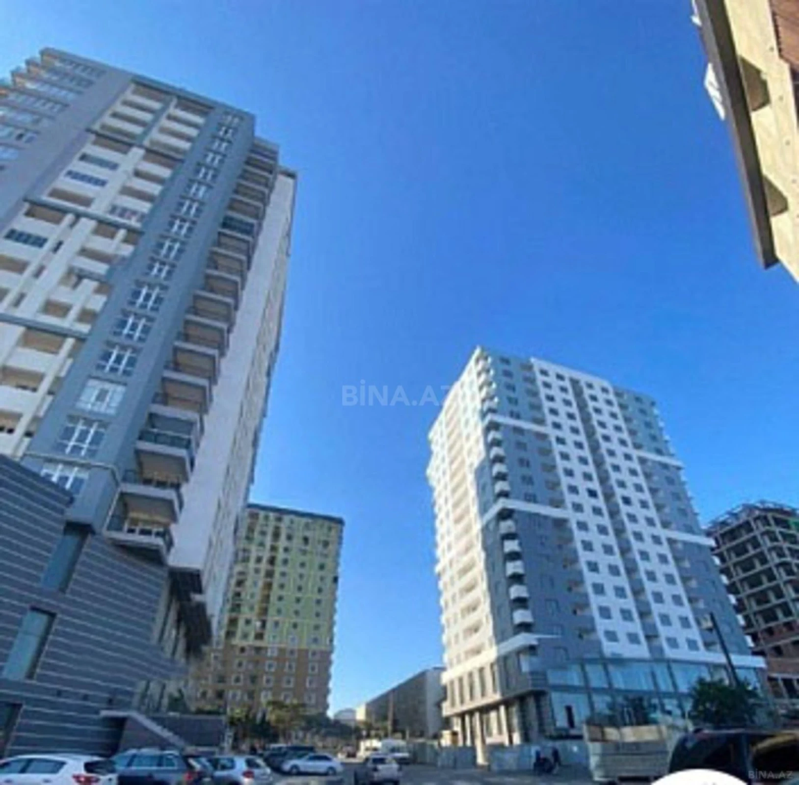 Satılır 2 otaqlı mənzil 68 m²