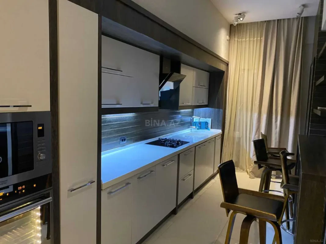 Kirayə verilir 3 otaqlı mənzil 127 m²
