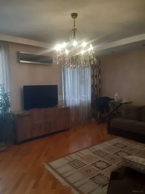Satılır 4 otaqlı mənzil 90 m²