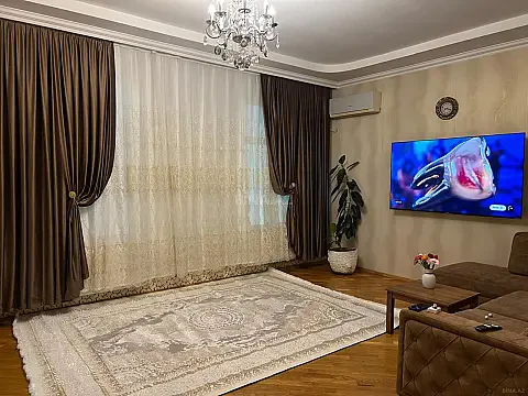 Kirayə verilir 5 otaqlı həyət evi 145 m² — Bakı, Badamdar 5 otaq 145.00 m²