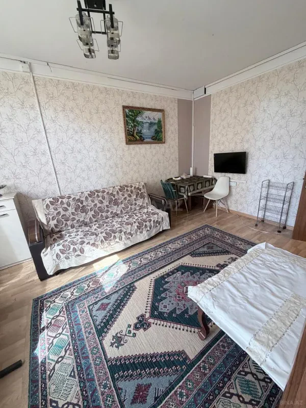 Kirayə verilir 2 otaqlı mənzil 45 m²