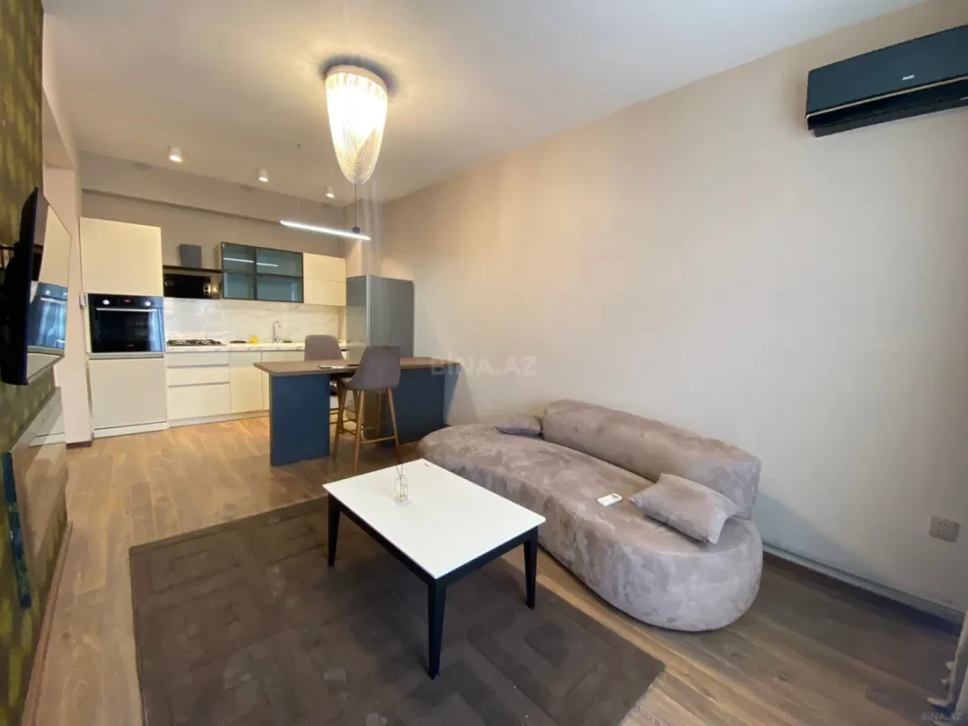 Kirayə verilir 2 otaqlı mənzil 65 m²