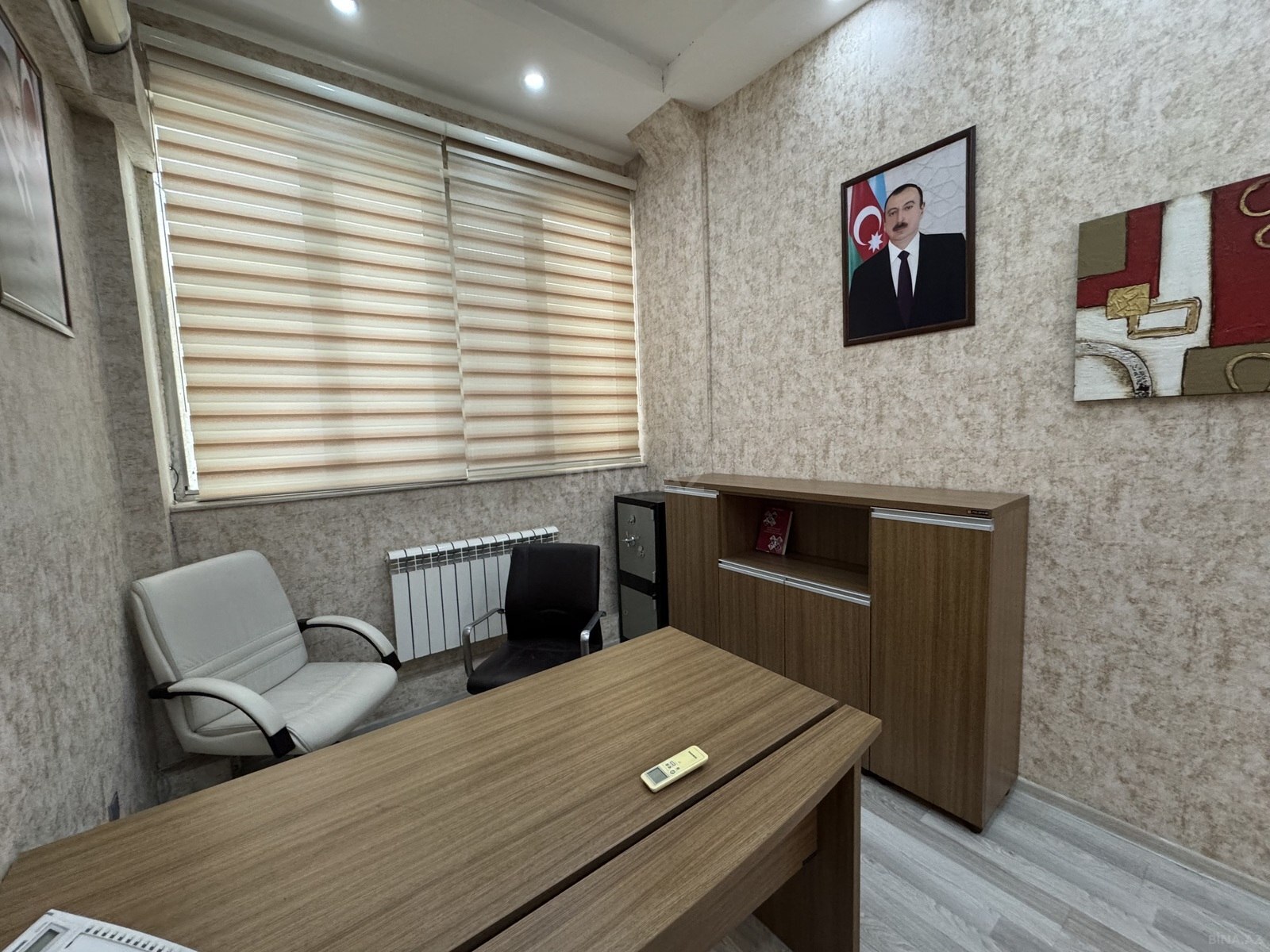 Kirayə verilir 6 otaqlı ofis 250 m²
