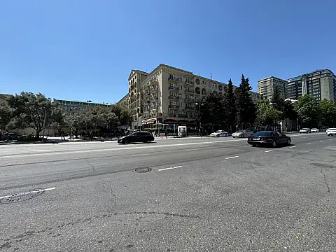 Satılır 3 otaqlı mənzil 80 m² — Bakı, Nizami 3 otaq 80.00 m²