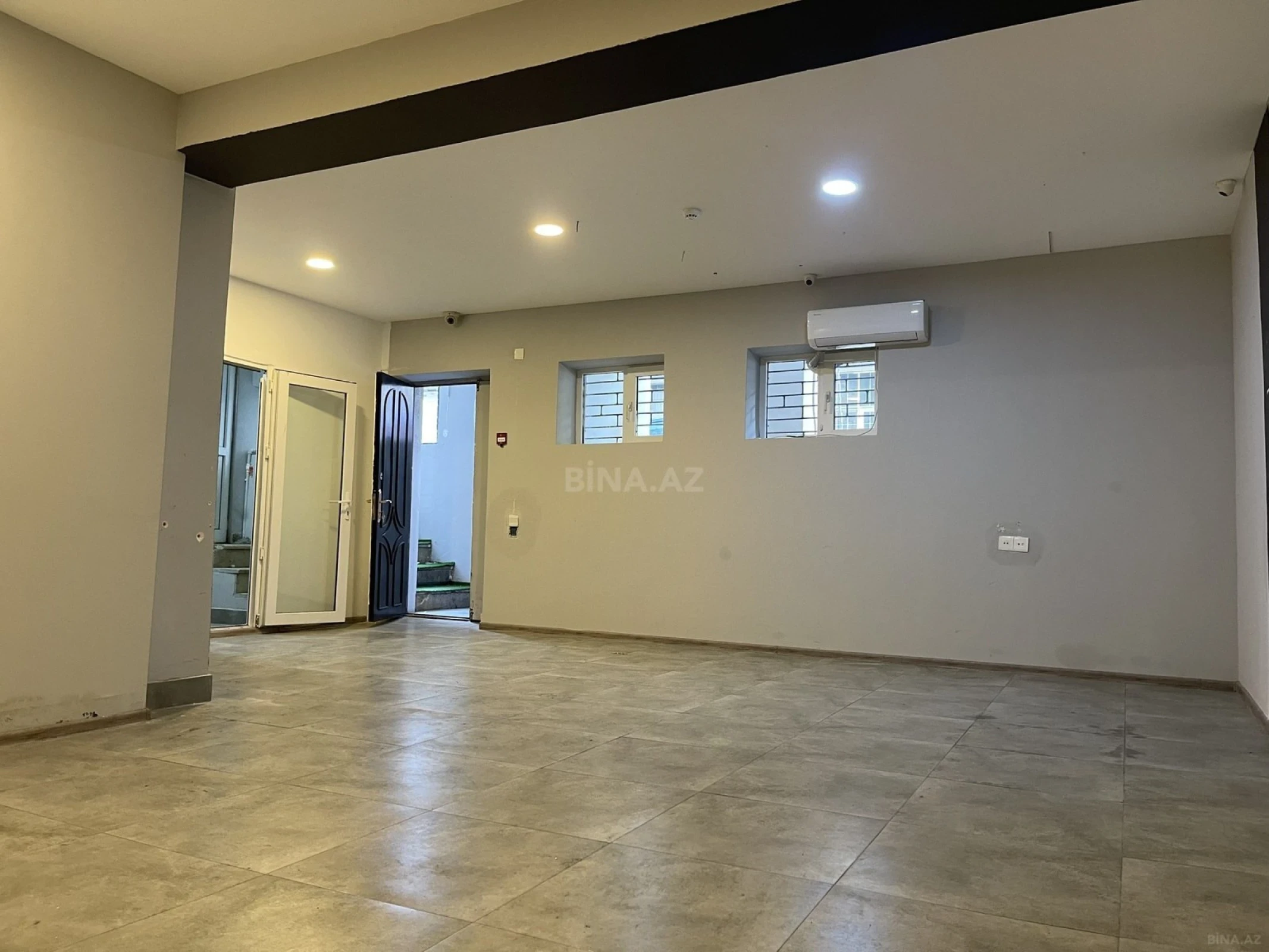 Kirayə verilir qaraj 60 m²