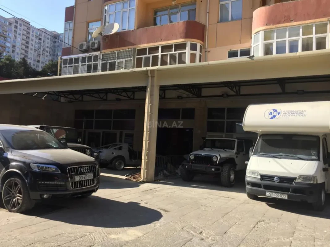 Kirayə verilir obyekt 440 m²