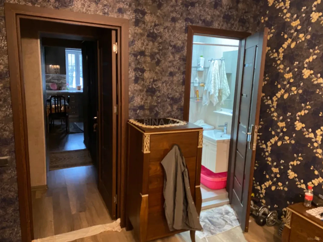 Satılır 5 otaqlı mənzil 100 m²