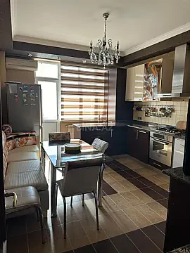 Kirayə verilir 4 otaqlı mənzil 212 m² — Bakı 4 otaq 212.00 m²