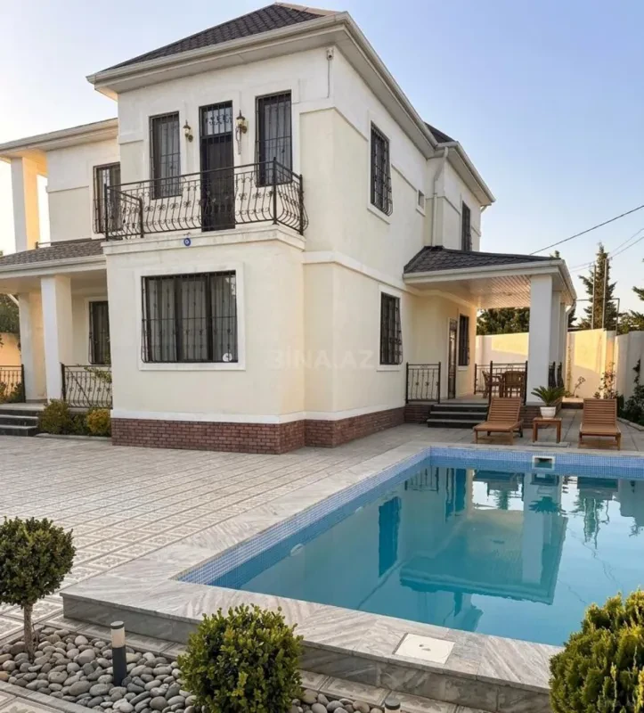 Kirayə verilir 6 otaqlı həyət evi 300 m²