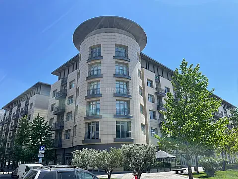 Kirayə verilir 3 otaqlı mənzil 130 m² — Bakı 3 otaq 130.00 m²
