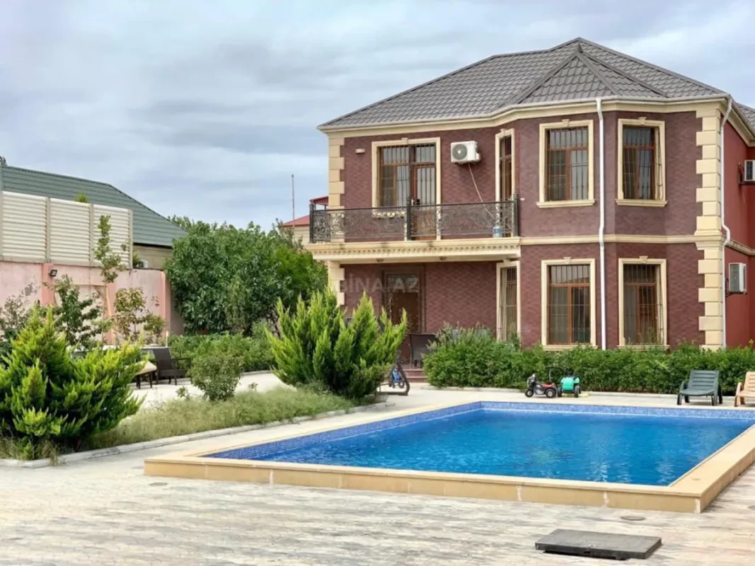 Kirayə verilir 5 otaqlı həyət evi 250 m²