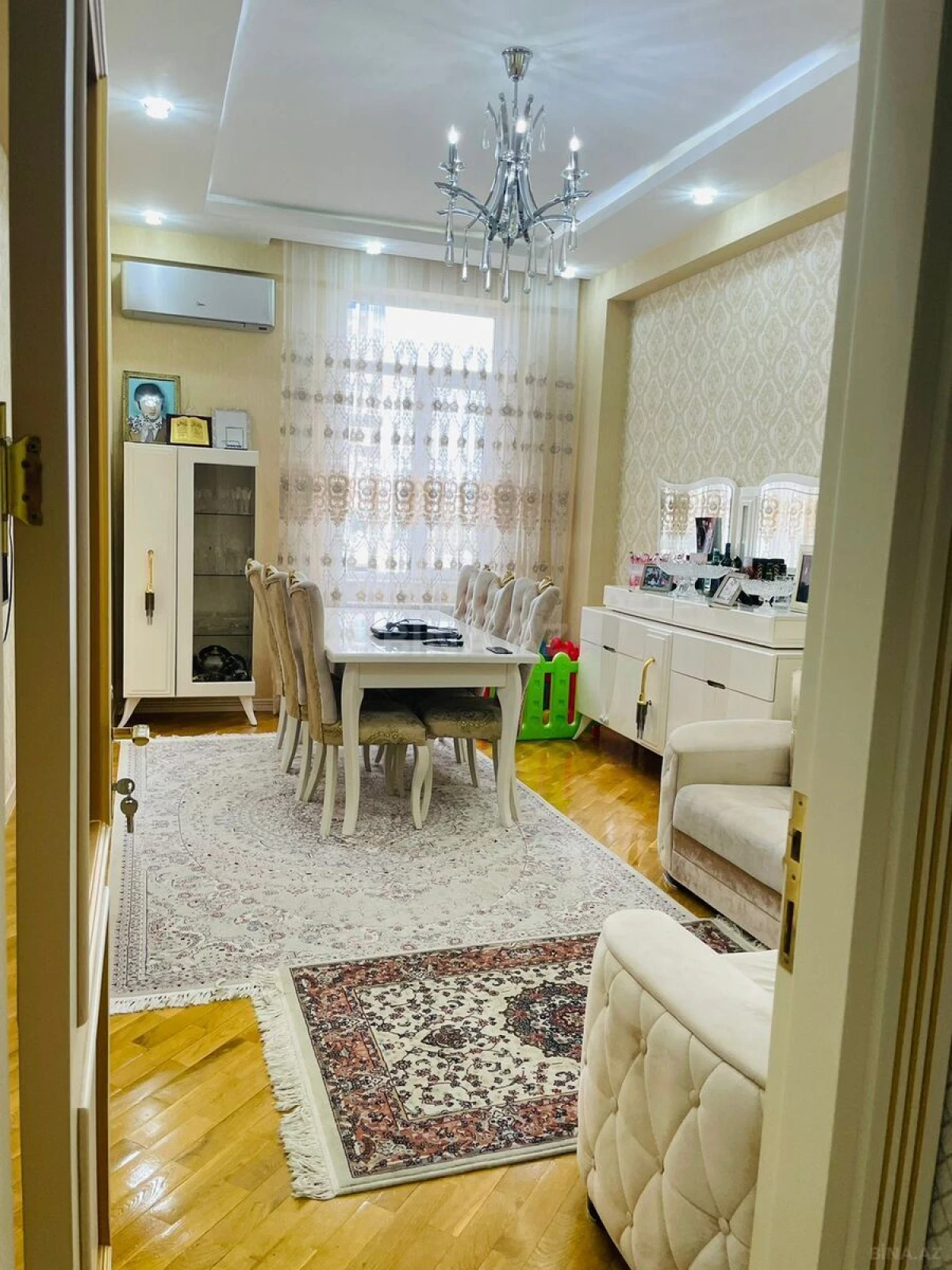 Satılır 2 otaqlı mənzil 52 m²