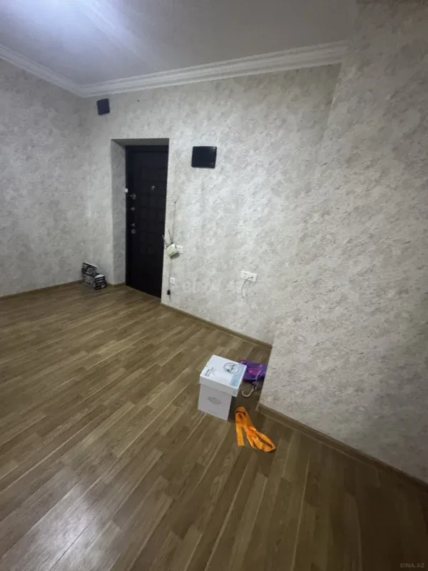 Kirayə verilir 2 otaqlı mənzil 101 m²