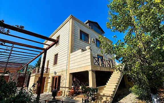 Satılır 6 otaqlı həyət evi 600 m² — Bakı, Badamdar 6 otaq 600.00 m²