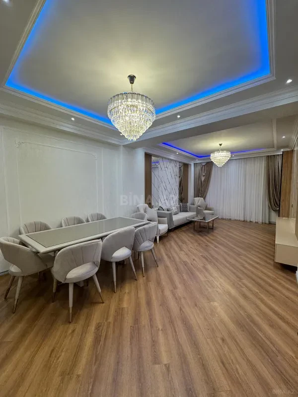 Satılır 3 otaqlı mənzil 140 m²