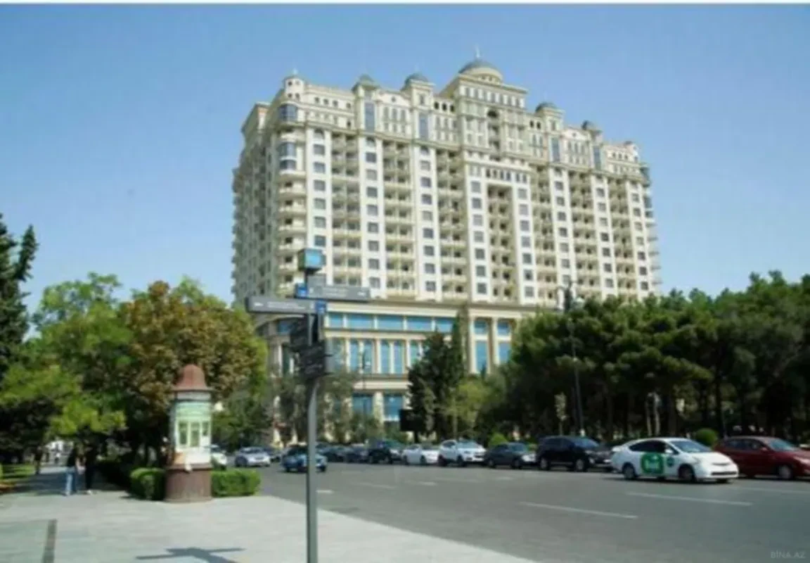Kirayə verilir 2 otaqlı mənzil 110 m²