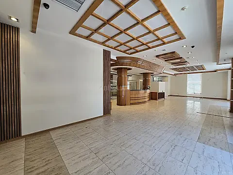 Kirayə verilir obyekt 220 m² — Bakı 220.00 m²