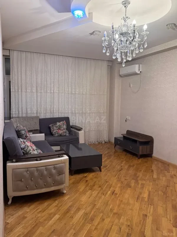 Kirayə verilir 3 otaqlı mənzil 105 m²
