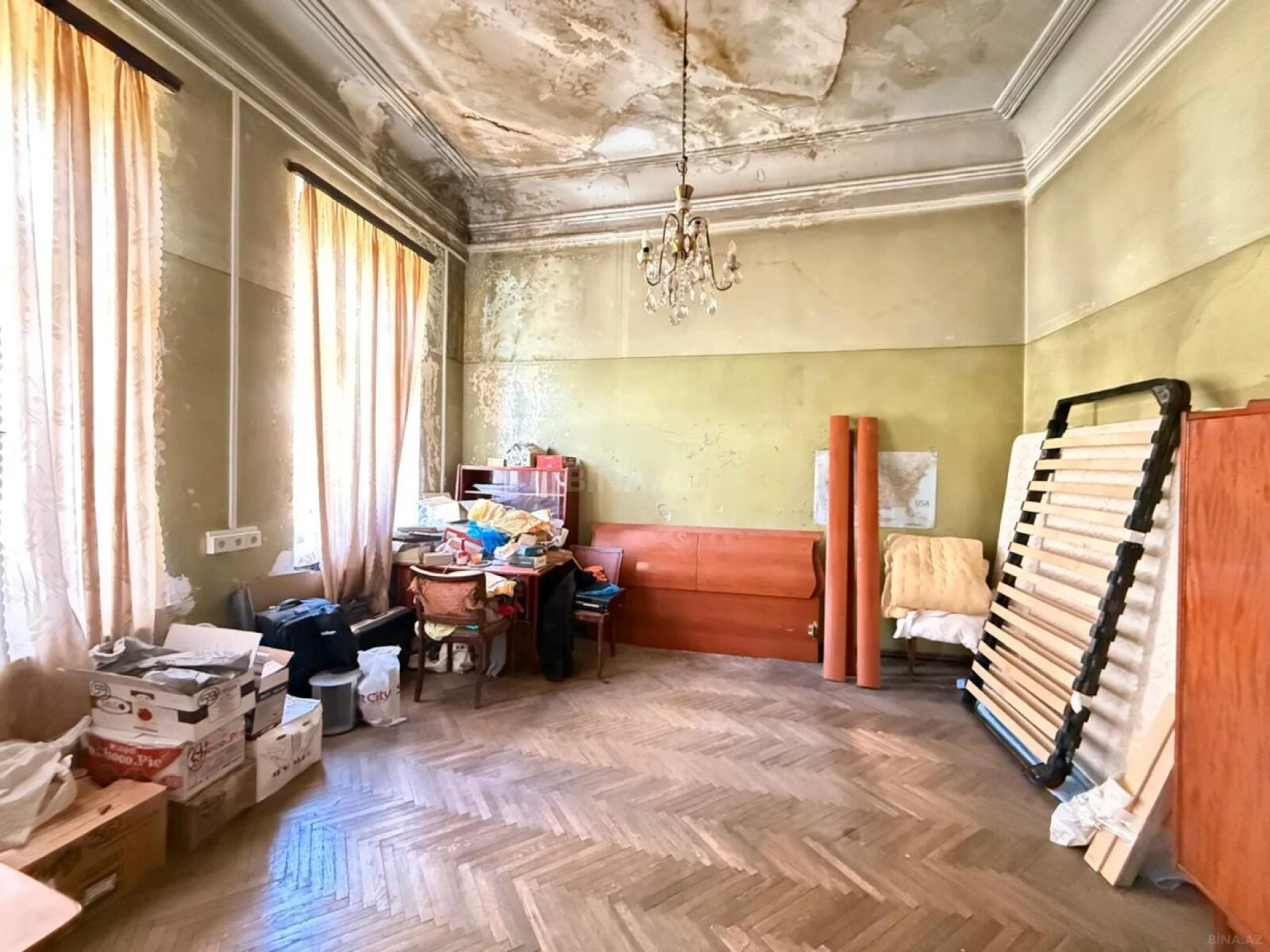 Satılır 4 otaqlı mənzil 130 m²