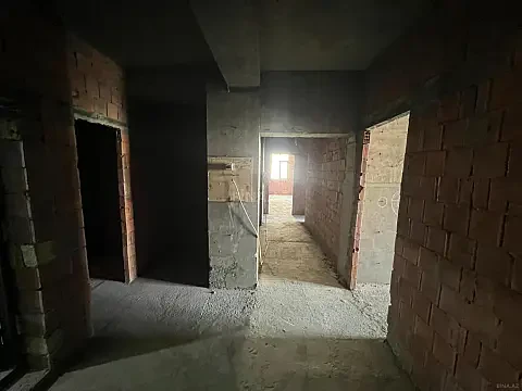 Satılır 3 otaqlı mənzil 150 m² — Bakı, İnşaatçılar 3 otaq 150.00 m²