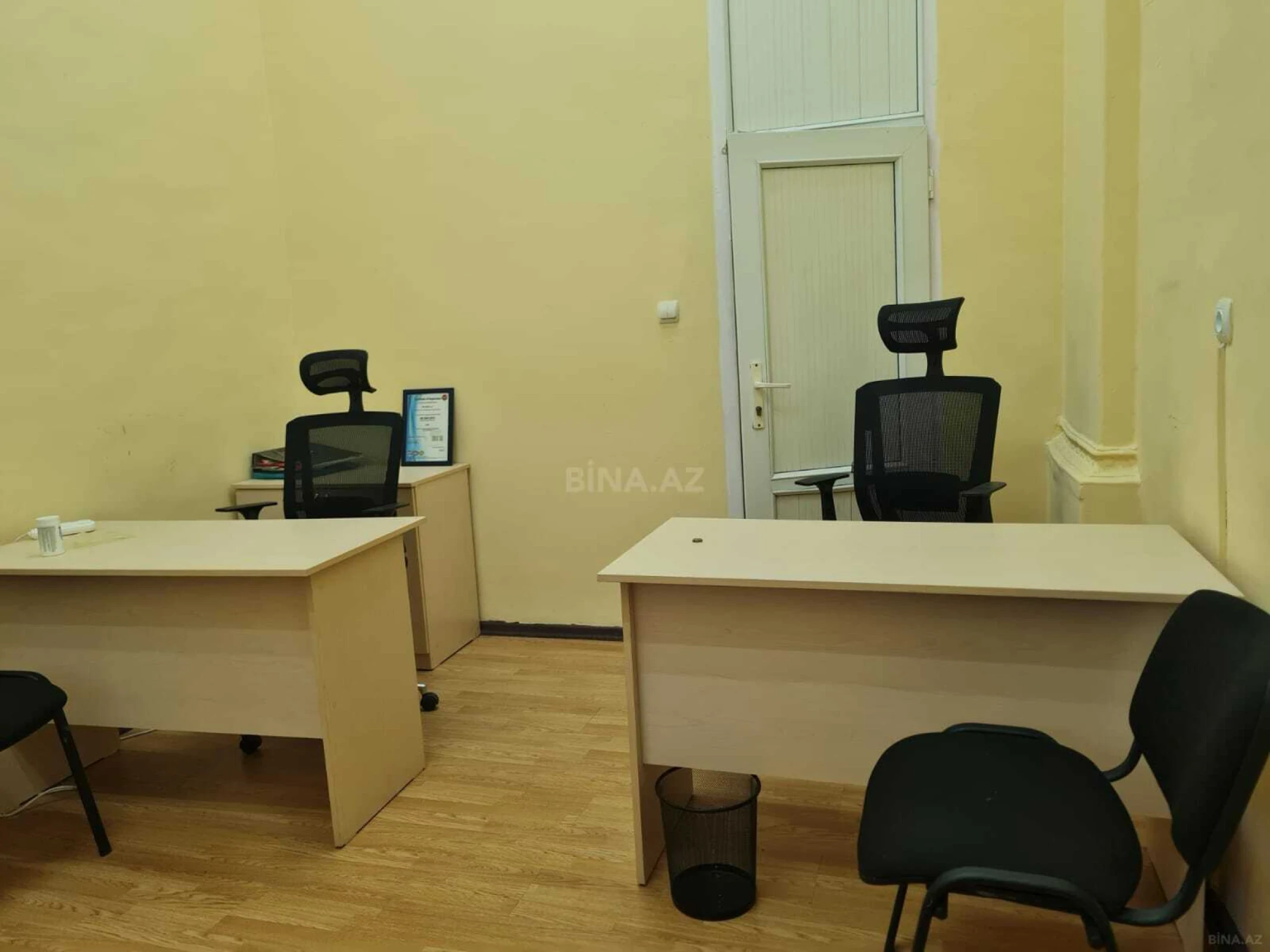 Kirayə verilir 2 otaqlı ofis 59 m²