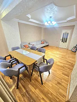 Satılır 3 otaqlı mənzil 120 m² — Bakı 3 otaq 120.00 m²