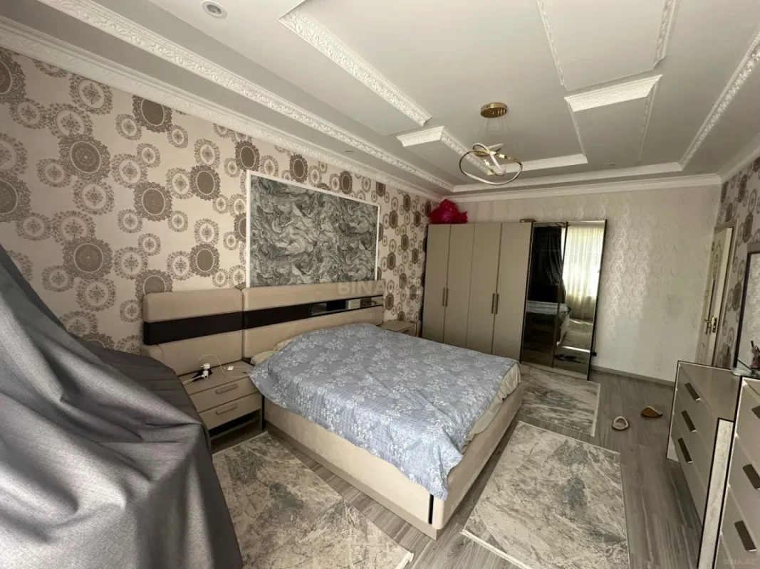 Satılır 4 otaqlı həyət evi 155 m²