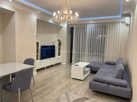 Satılır 3 otaqlı mənzil 148 m² — Bakı 3 otaq 148.00 m²