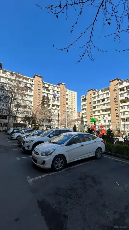 Satılır 1 otaqlı mənzil 40 m²