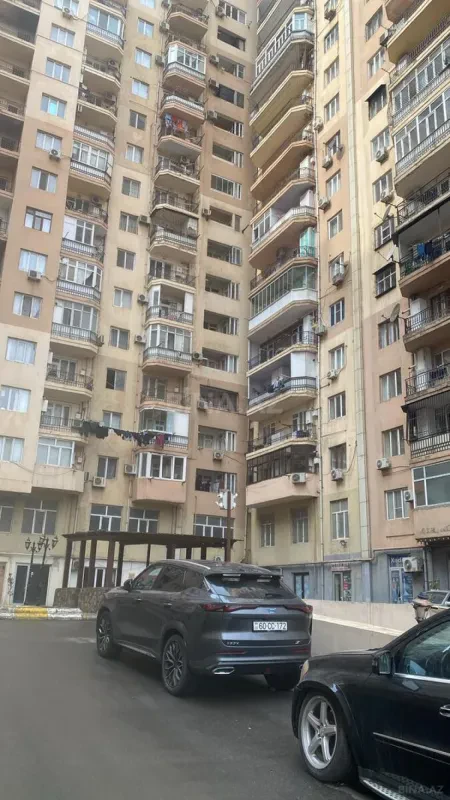 Satılır 3 otaqlı mənzil 103 m²