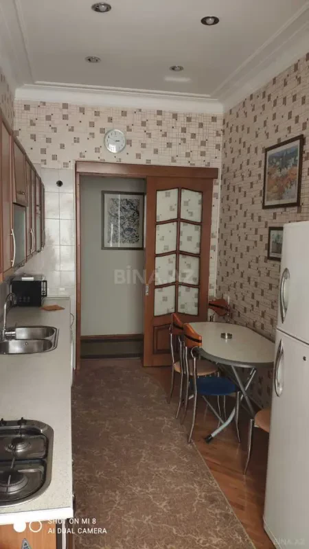 Kirayə verilir 4 otaqlı mənzil 100 m²
